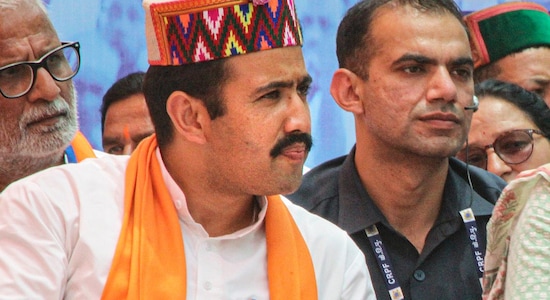 Ranaut’s opponent, Congress candidate Vikramaditya Singh, son of former Himachal Pradesh Chief Minister Virbhadra Singh, counted on his family’s legacy and the Congress party’s organisational strength but the votes are not leaning in his favour. Ranaut’s opponent, Congress candidate Vikramaditya Singh, son of former Himachal Pradesh Chief Minister Virbhadra Singh, counted on his family’s legacy and the Congress party’s organisational strength but the votes are not leaning in his favour.
