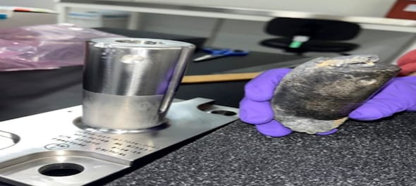 A 1.6-pound metal fell from the sky and crashed on someone's house — space debris can be scary A 1.6-pound metal fell from the sky and crashed on someone's house — space debris can be scary
