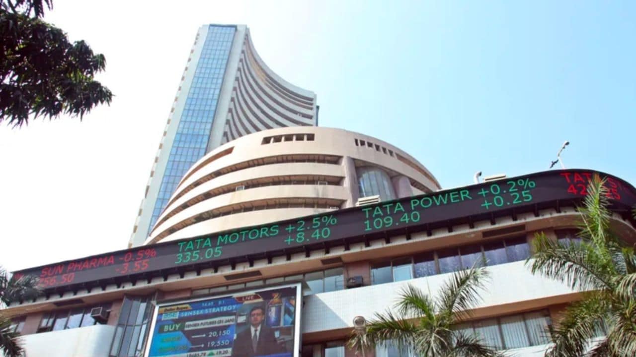 Stock Market Highlights | Nifty 50, Sensex fall sharply in last hour of trade, midcap index hits record high