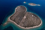 10 most-Googled tourist destinations and how many visitors they attract annually