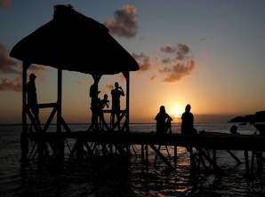 As Mauritius' pristine beaches erode, country seeks 2% climate levy