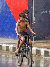 Mumbai to get rains on June 10 as monsoon enters Maharashtra