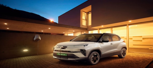 Tata Punch.ev and Nexon.ev earn five-star safety ratings from BNCAP Tata Punch.ev and Nexon.ev earn five-star safety ratings from BNCAP